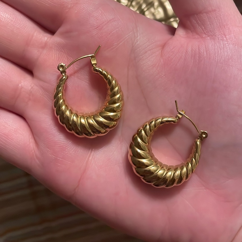 Gold Puffy Hoops